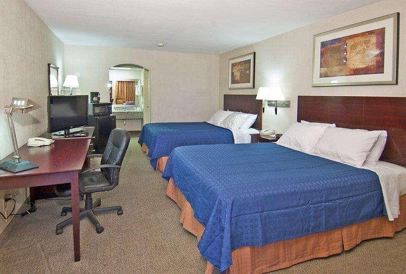 Quality Inn Carthage Ruang foto