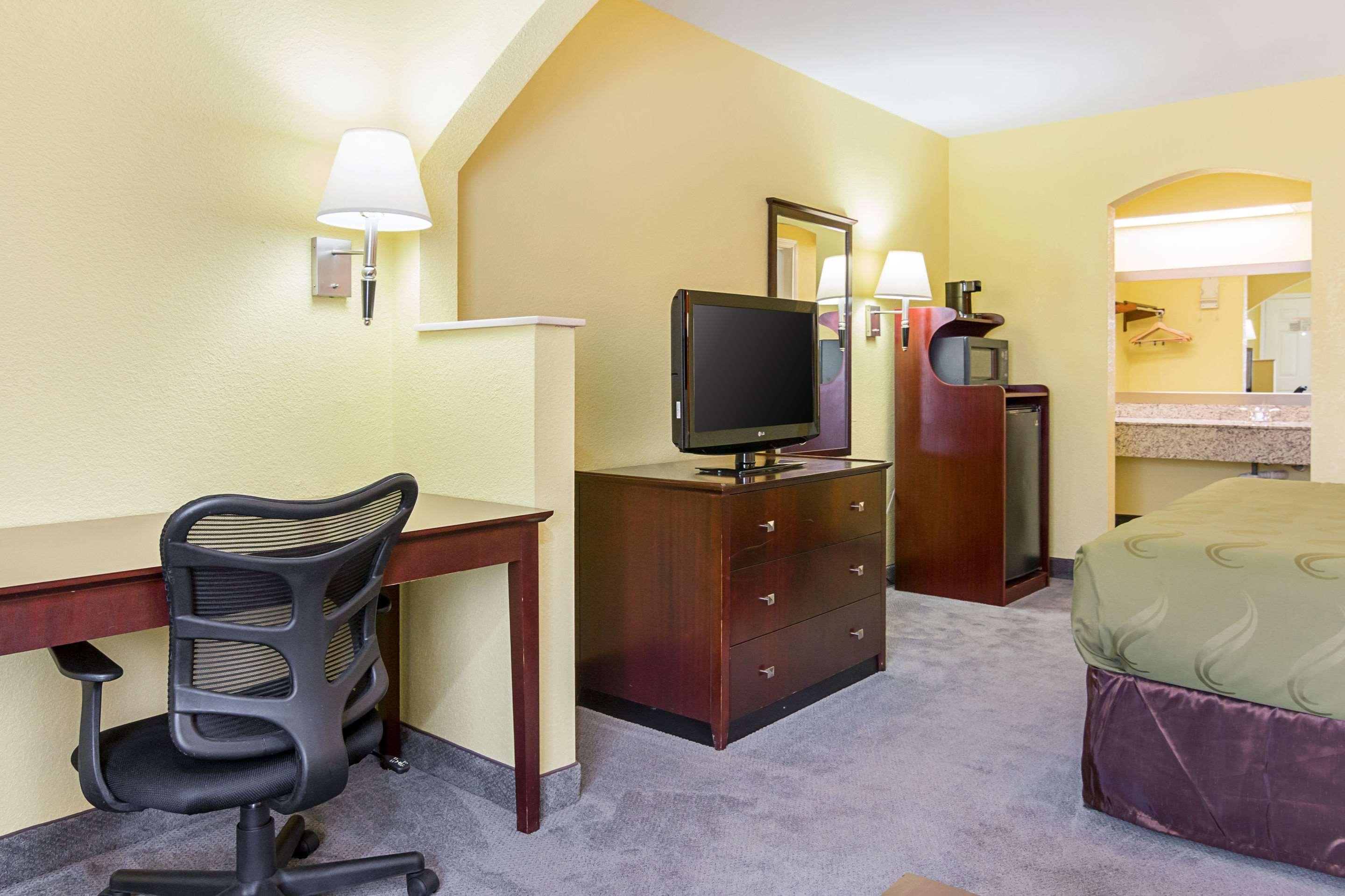 Quality Inn Carthage Bagian luar foto
