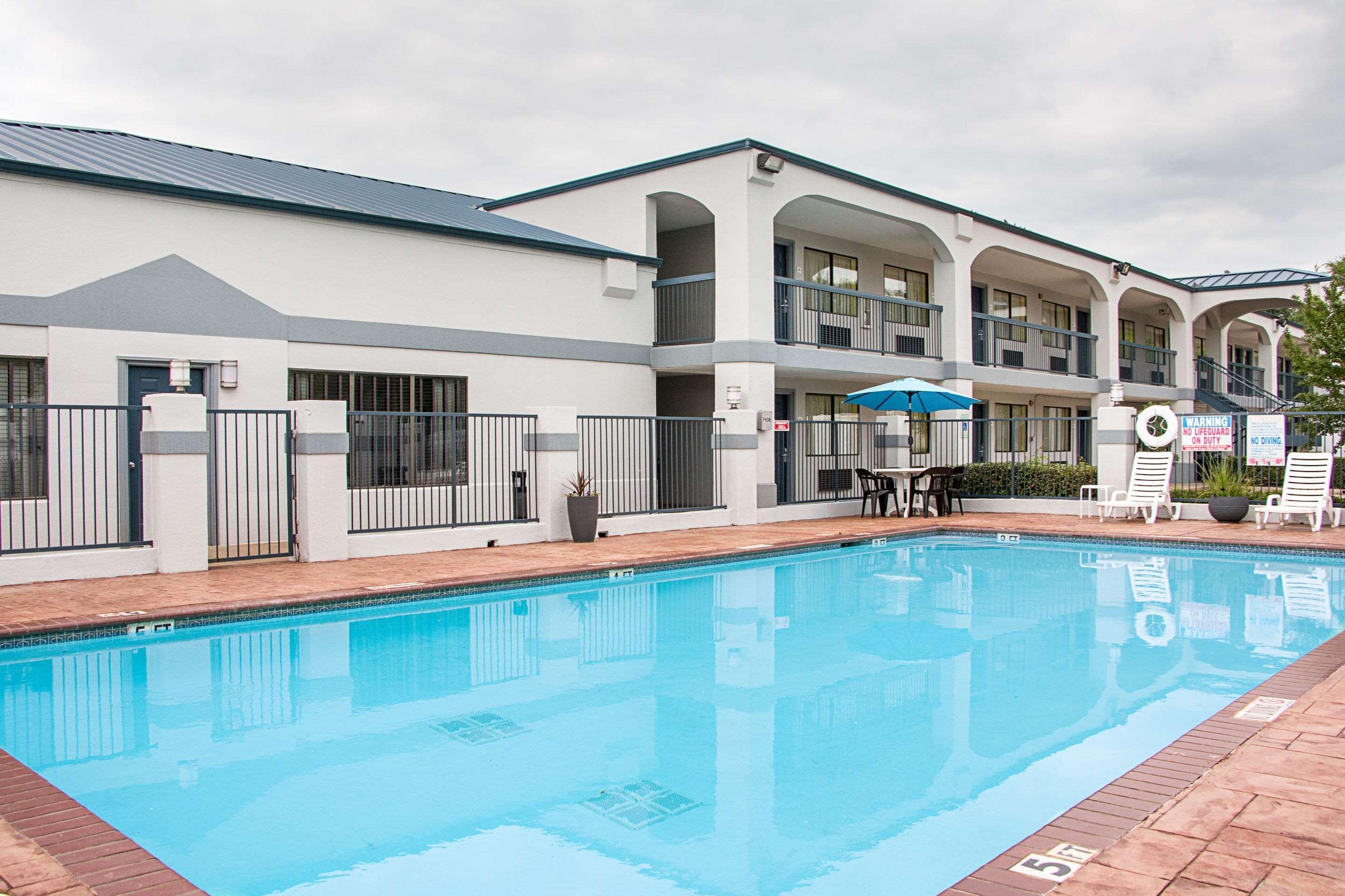 Quality Inn Carthage Bagian luar foto